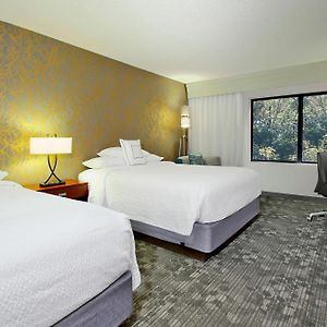 Queen Room Two Queen Beds